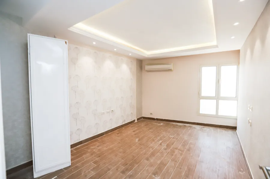 Apartment for sale 310 m Alazarita (in front of AlShlalat park)