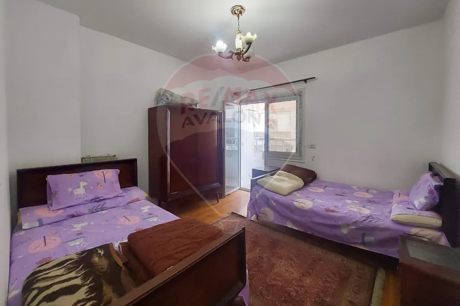 Furnished apartment for rent 120 m Gleem (Directly on the sea)