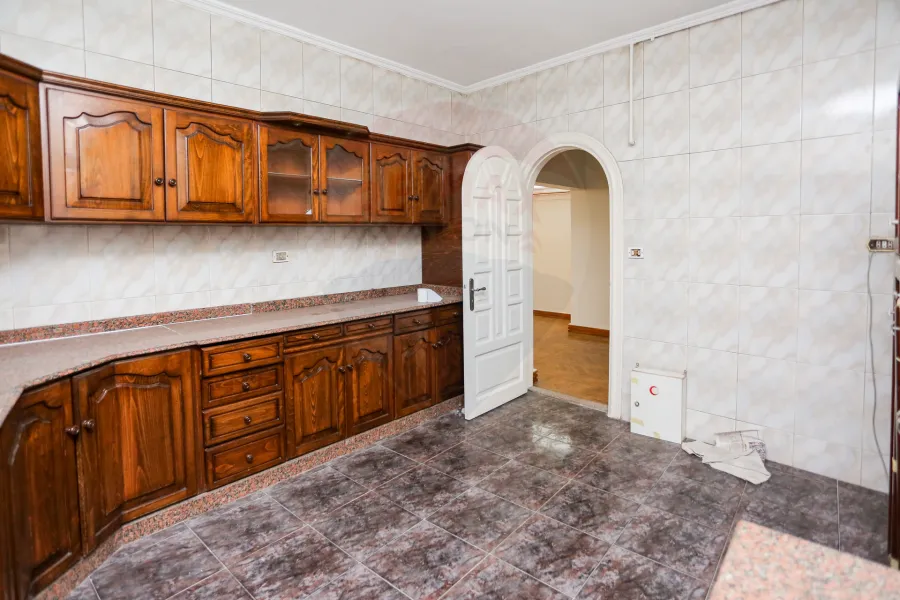 شقة للبيع 235 م وابور المياة (ش المخابرات)