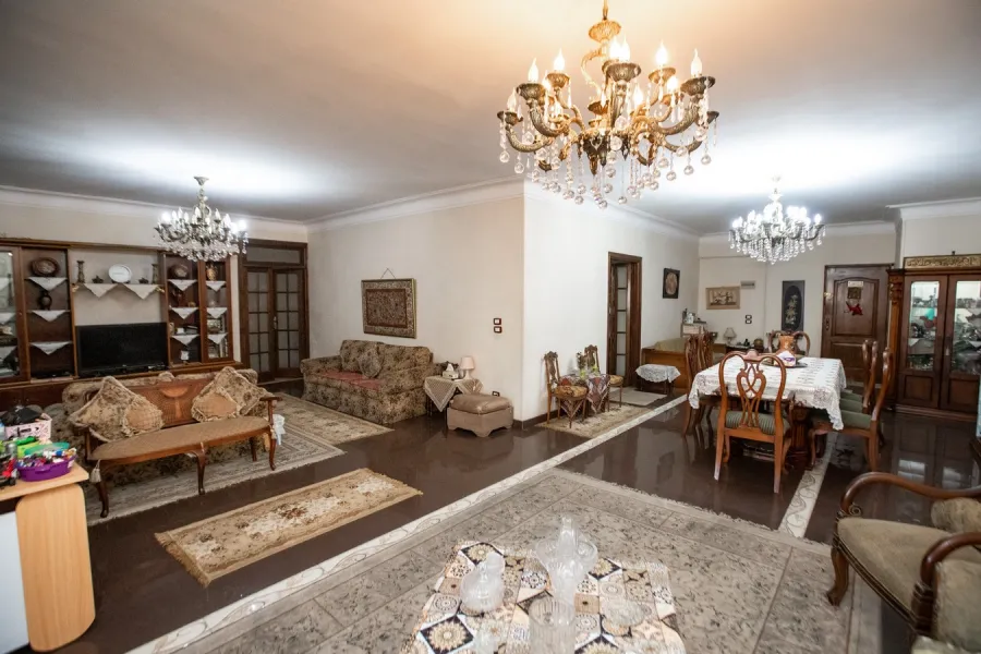 Apartment For Sale 270m Smouha (Bahaa el-Dien El-Ghatwarey St.)
