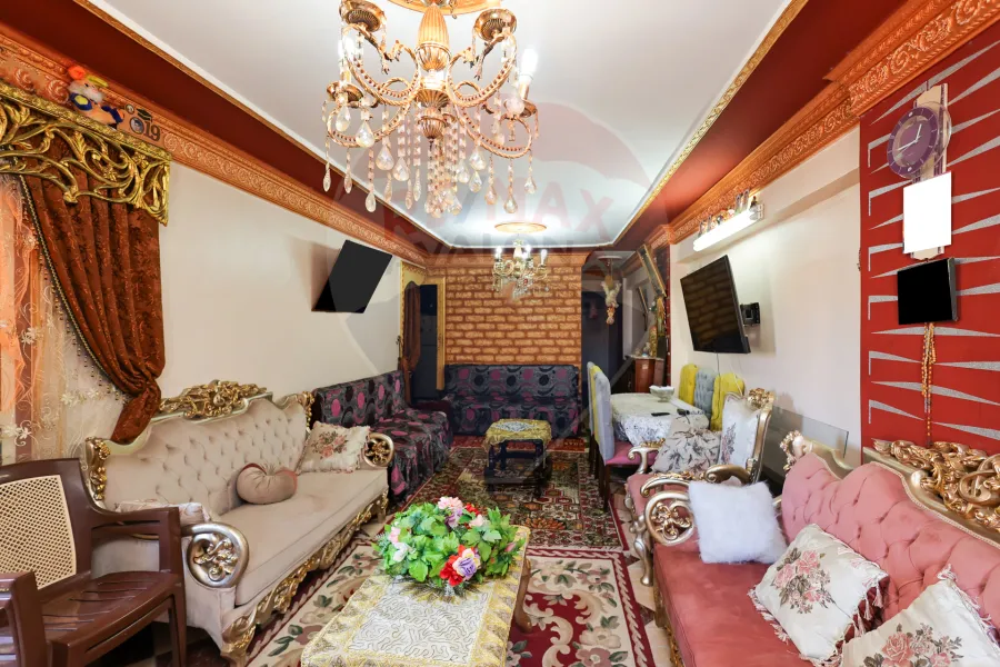 شقة للبيع 115 م سموحة (ش البلقان امام مكتب صحة سموحة)