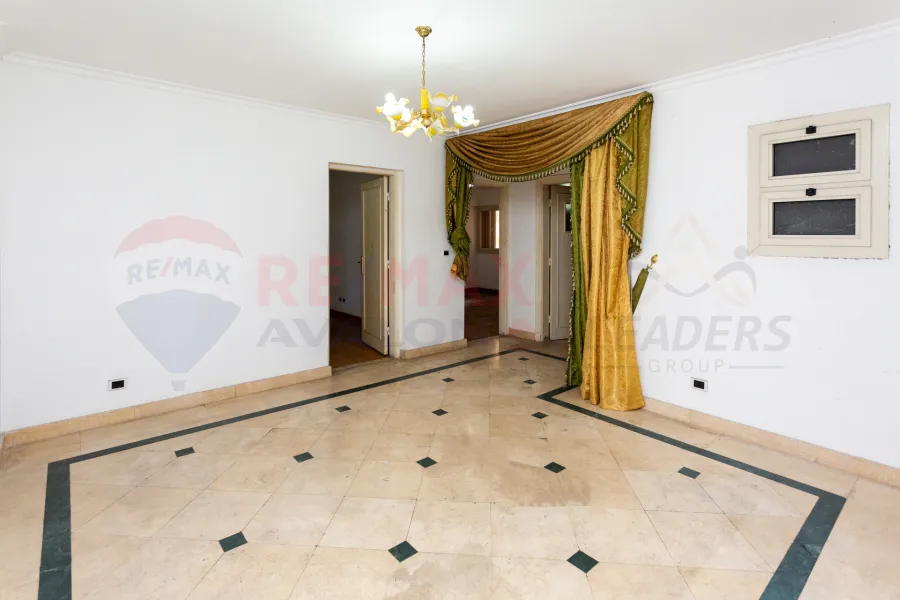 Apartment for sale 192 m Louran (on the sea)