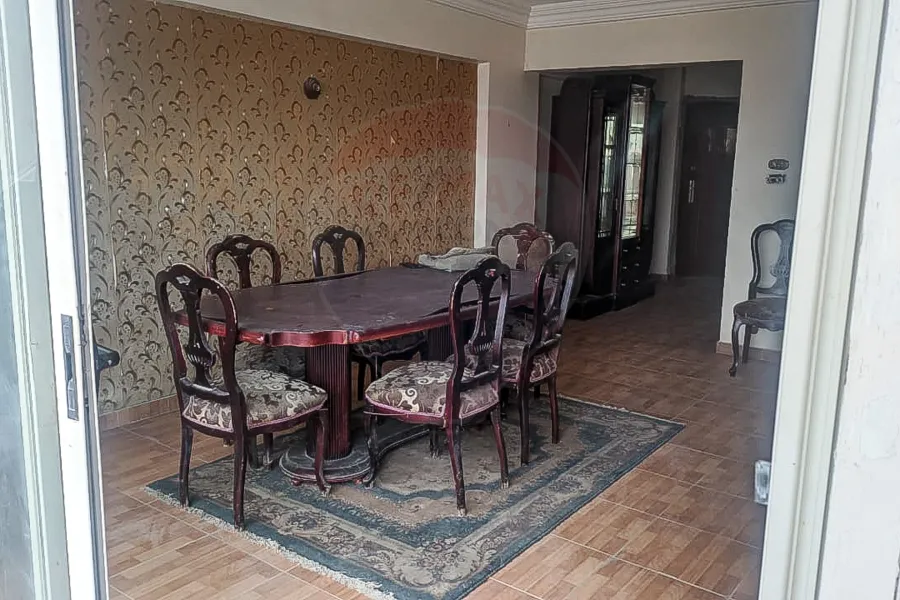 شقة للبيع 153 م سموحة (شارع هيلتون بلازا)