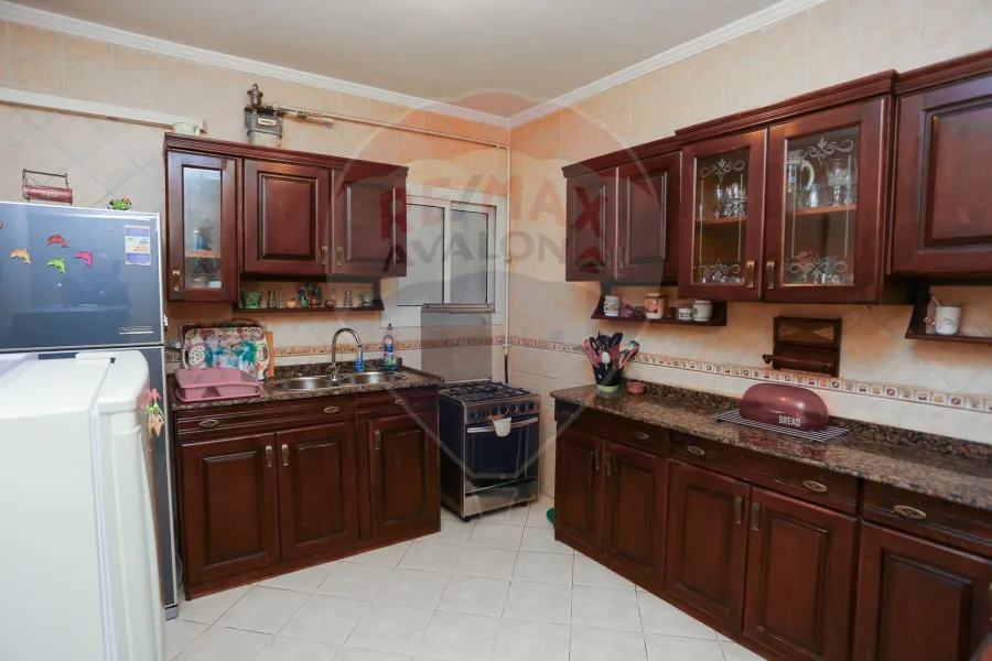 Apartment for sale 275 m Zizinia (Brand Building)