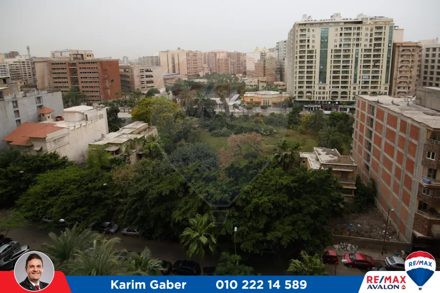 شقة للبيع 270م سموحة (منطقة الفيلات)