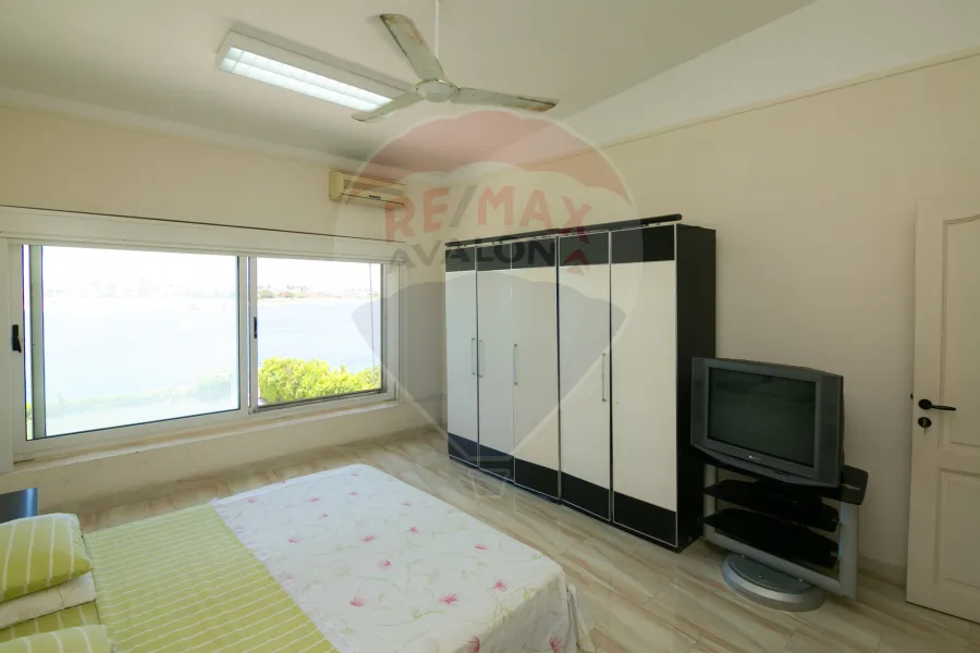 فيلا للبيع الساحل (مارينا 6)