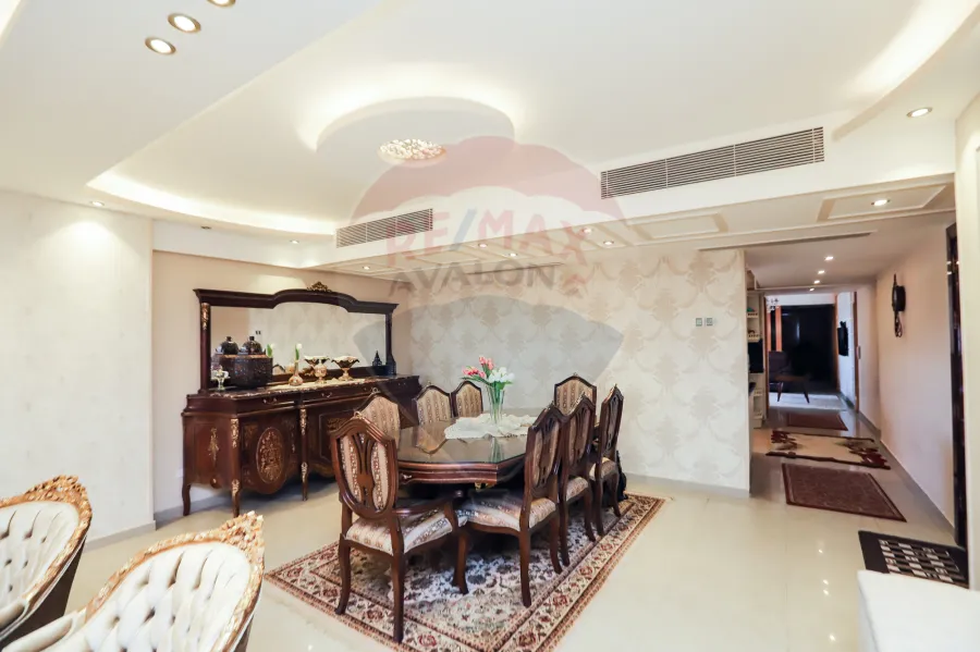 Apartment For Sale 271 m Smouha ( Albert Elawel St - Front Of Princess Fawzya Palace)