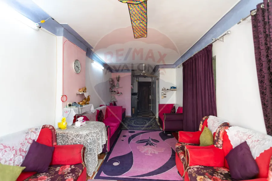 شقه للبيع 110 م ميامي (  ش أسكندر أبراهيم )