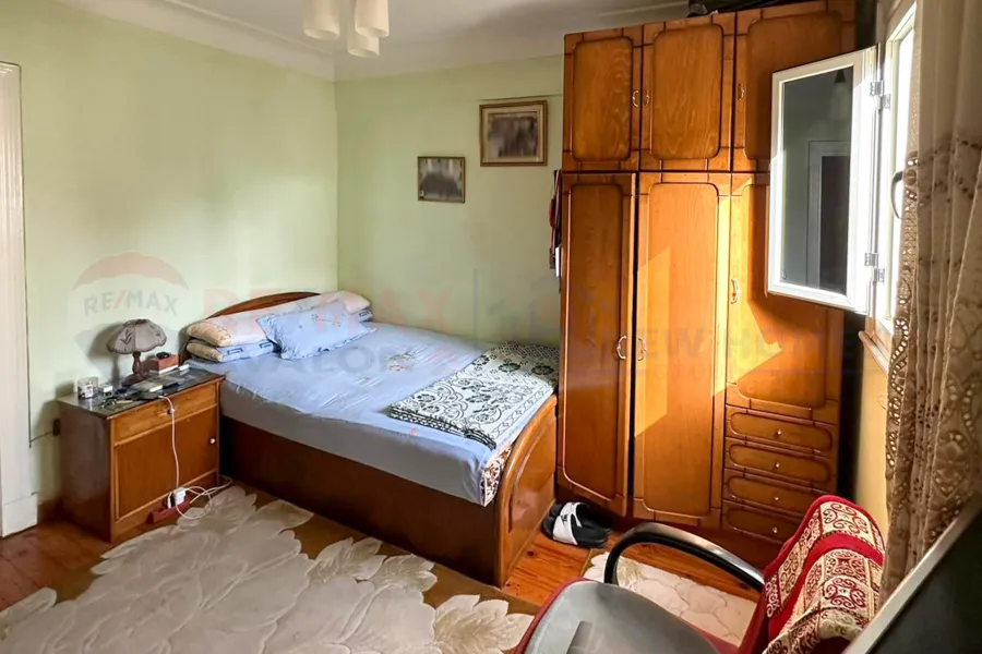 شقة للبيع  200 م جناكليس (ش  محمد باشا محسن)