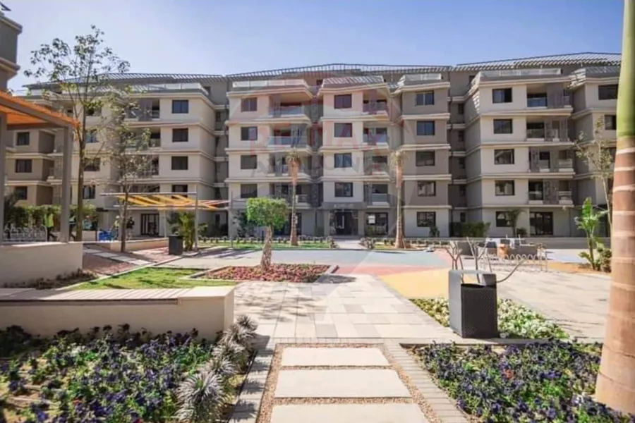 تاون هاوس للبيع 190م + 68 م روف + 93 م جاردن  6 أكتوبر ( بادية)