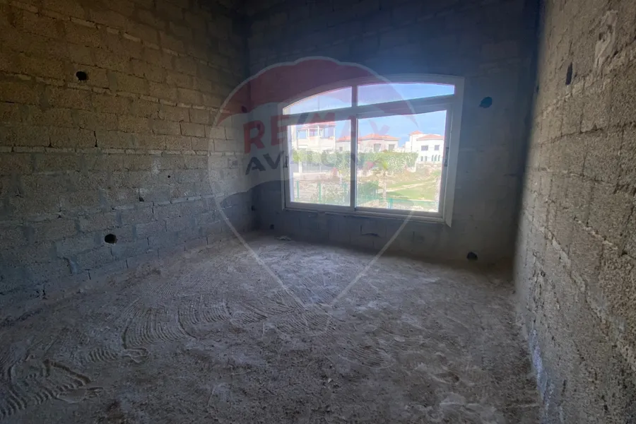 فيلا استاند ألون 863 م للبيع كينج مريوط (اليكس ويست - سانت كاترين)