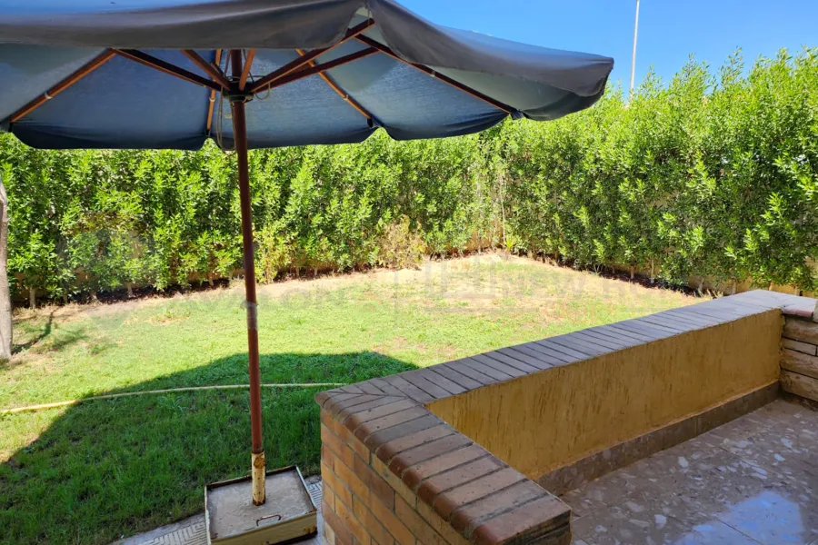 فيلا ستاند الون كورنر للبيع (سيدي كرير ك 40) 400 م