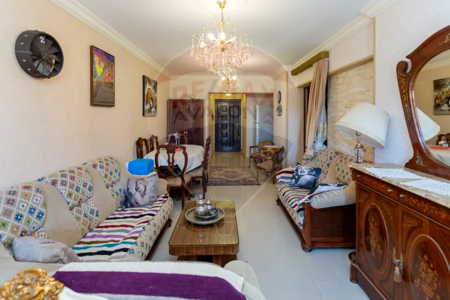 Apartment for sale 130 m Jnaklis (Steps From Abu Qer St.)