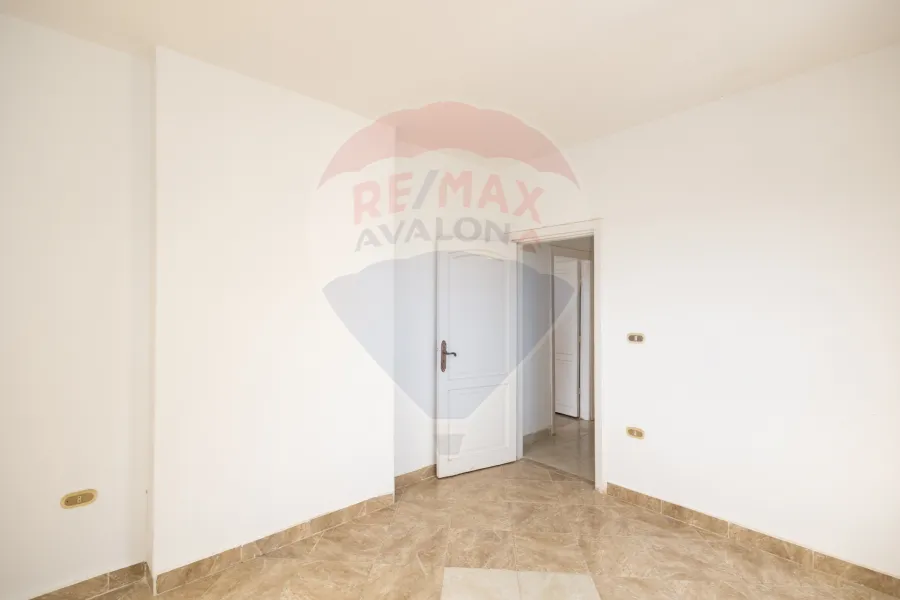 Apartment for sale 110 m El Montaza (Royal Plaza Towers)