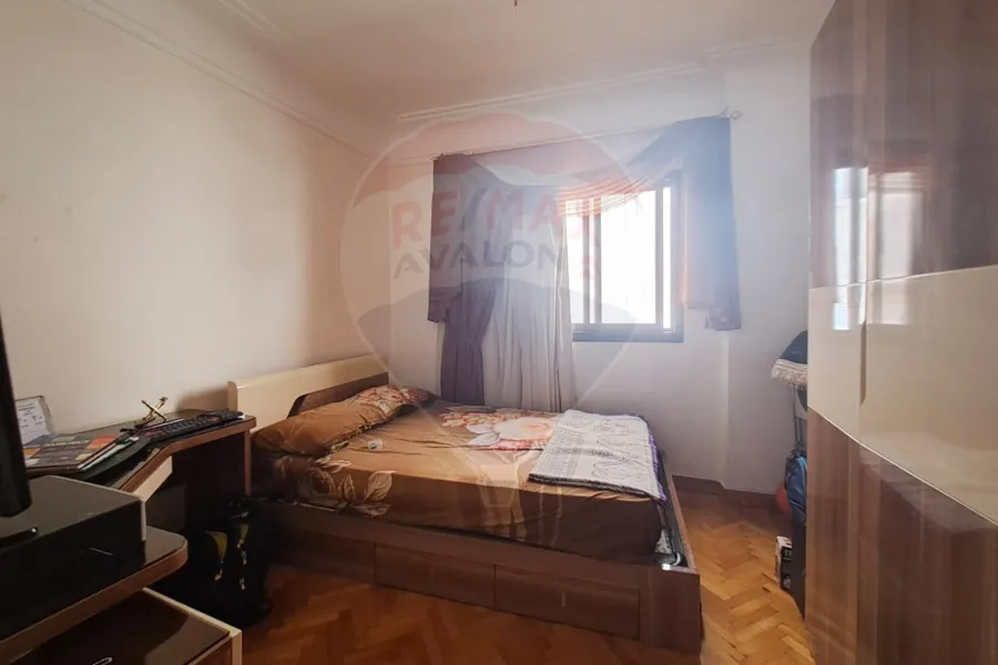 شقة للبيع 200 م سموحة (ش 302)