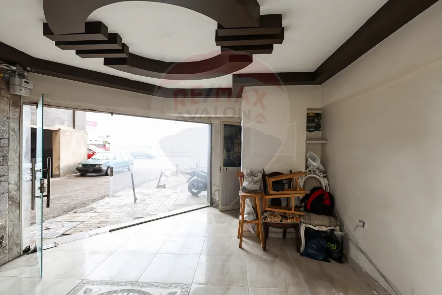 محل للبيع 40 م سبورتنج (علي البحر مباشرة)