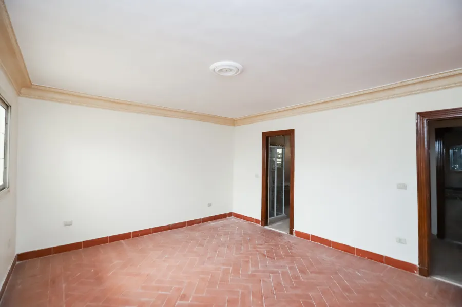 شقة دوبلكس للبيع 425 م لوران ( متفرع من ش الأقبال )