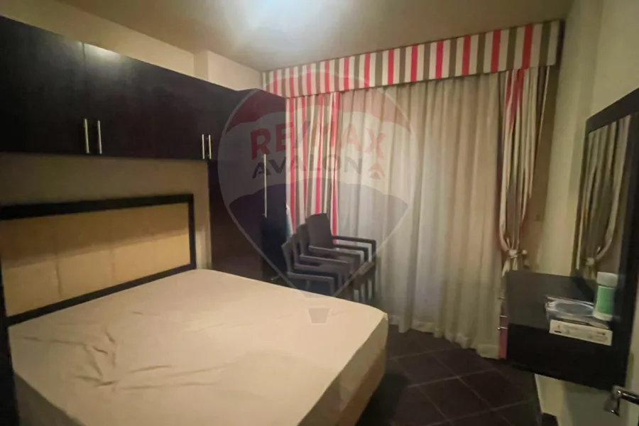 Ground chalet with garden for sale (Porto Golf) 48 m