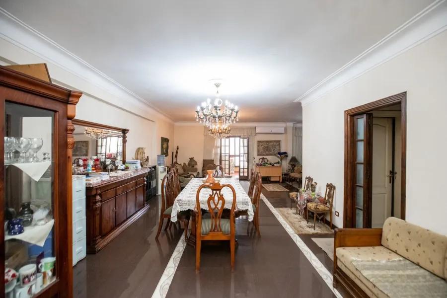 Apartment For Sale 270m Smouha (Bahaa el-Dien El-Ghatwarey St.)