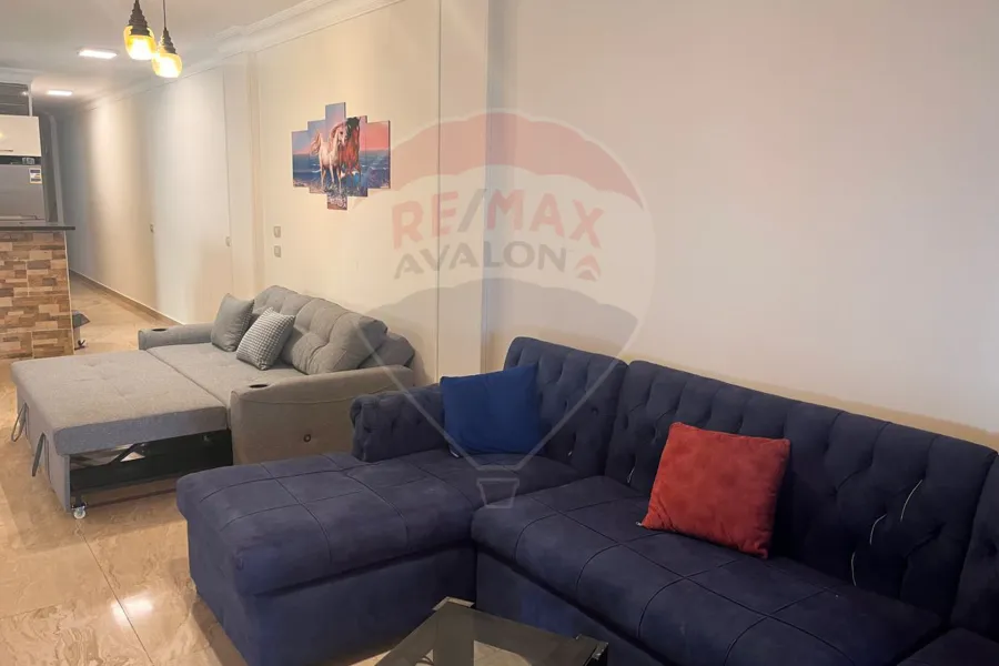 Townhouse villa for sale (Estella Heights) 245 m