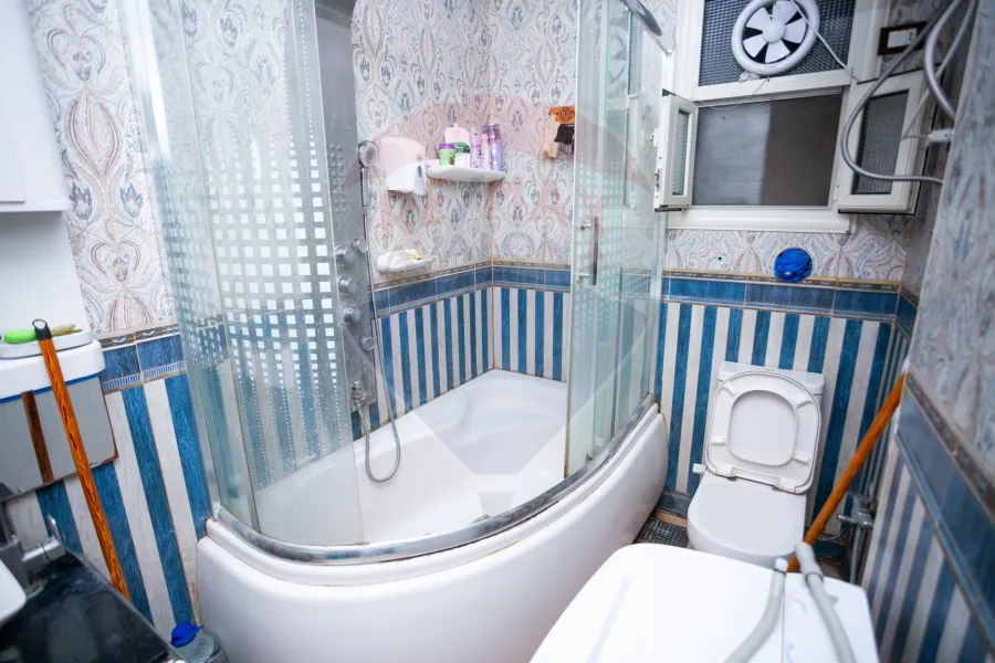 شقة للبيع 125 م فيكتوريا (ش عبد السلام عارف علي الترام)