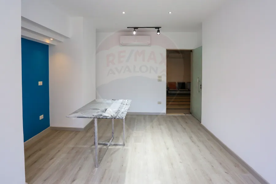 مقر اداري للايجار 65 م لوران (علي الترام مباشر)