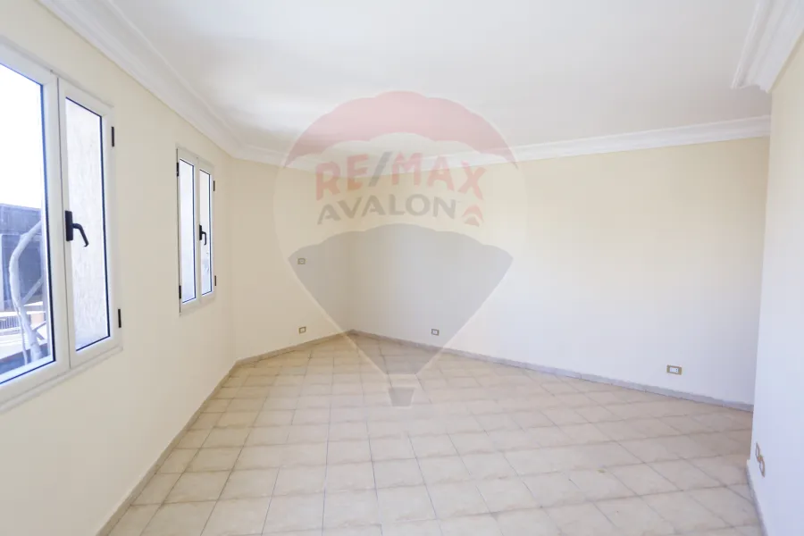 Administrative apartment for rent 105 m Sporting (on the tram)