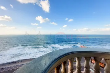 Furnished apartment for rent 150 m Camp Caesar (directly on the sea)