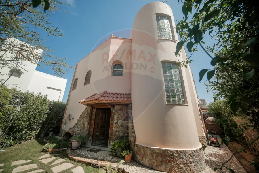 villa for sale North Coast (Costa del Sol village)635m