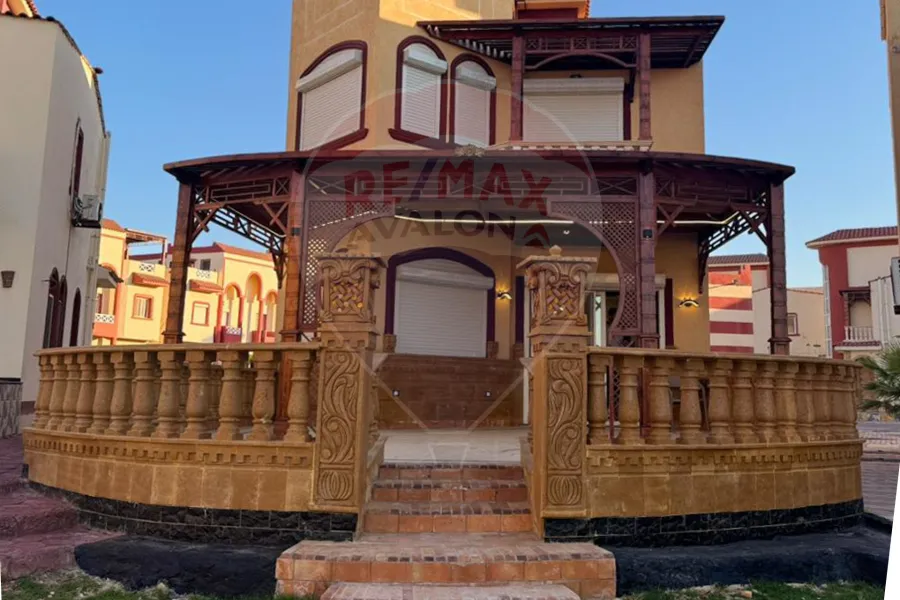 فيلا للبيع (بيرلا مارينا) 250 م