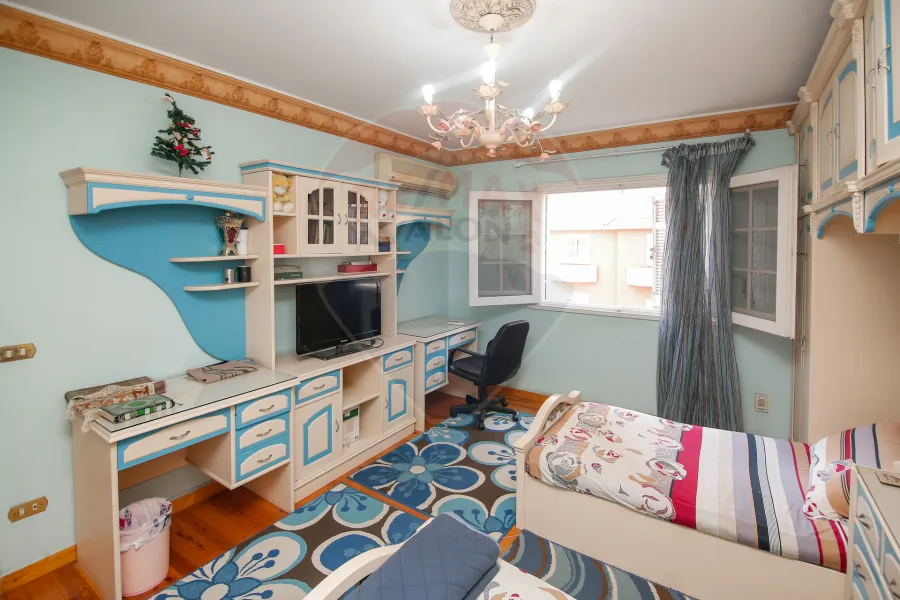 شقه للبيع 255 م سموحة (ش مصطفى كامل)