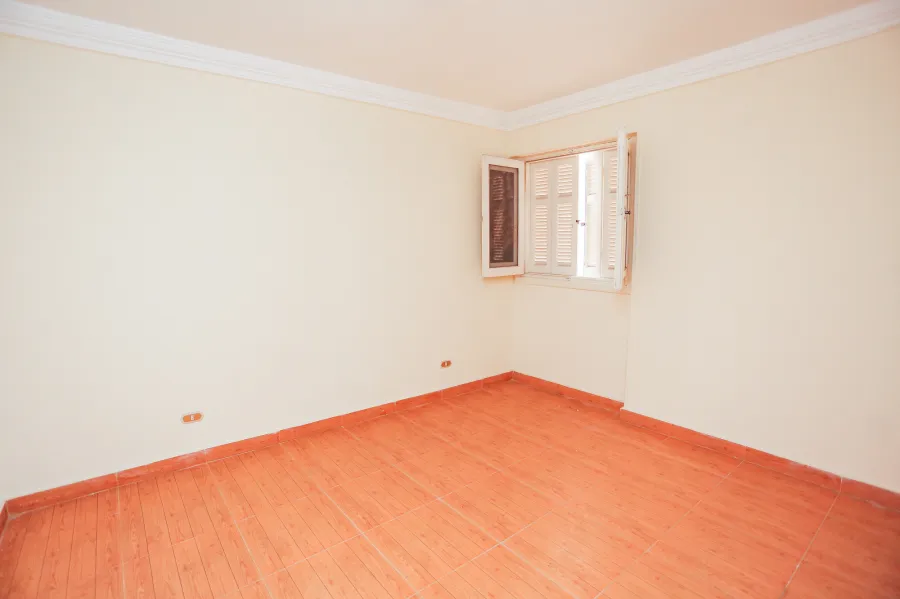 شقة للبيع 150 م وابور المياه ( خطوات من ش جلال الدين الدسوقي و فتح الله ماركت )