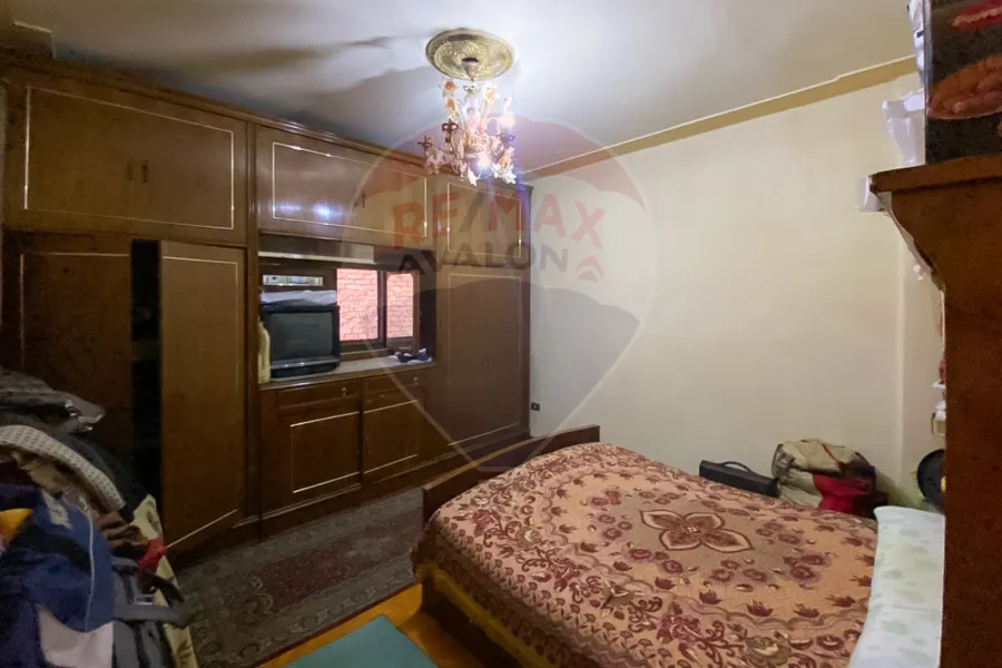 Apartment for sale 135 m Janaklis (steps from Abu Qit st.)
