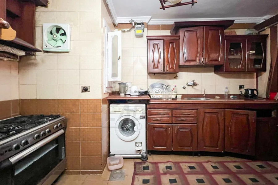 شقة للبيع 185 م جناكليس (ش مرتضي)