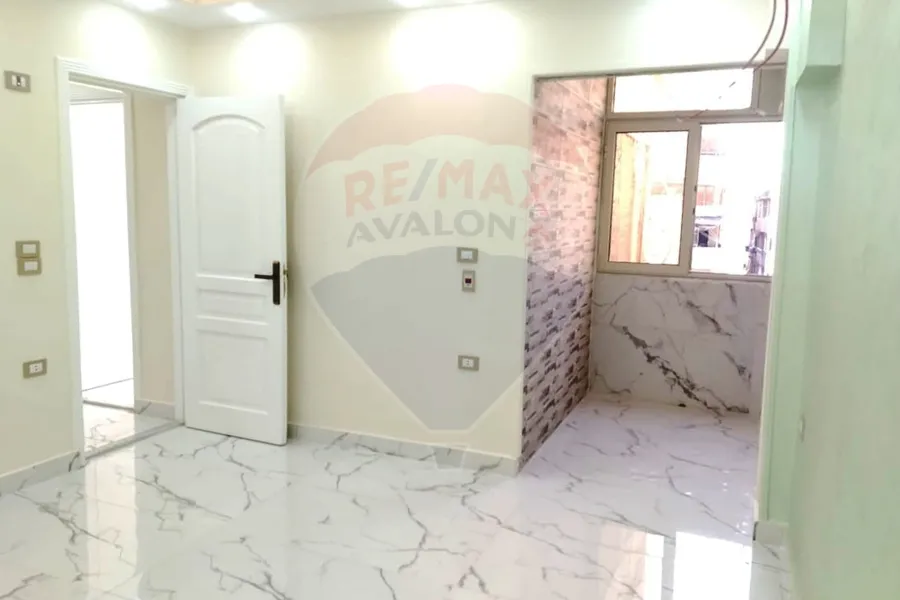 شقة للايجار 160 م لوران (علي الترام مباشر)