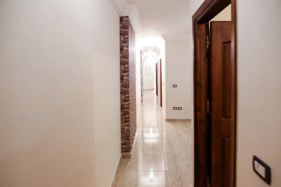 شقة للبيع 140م جناكليس (على الترام مباشرة)