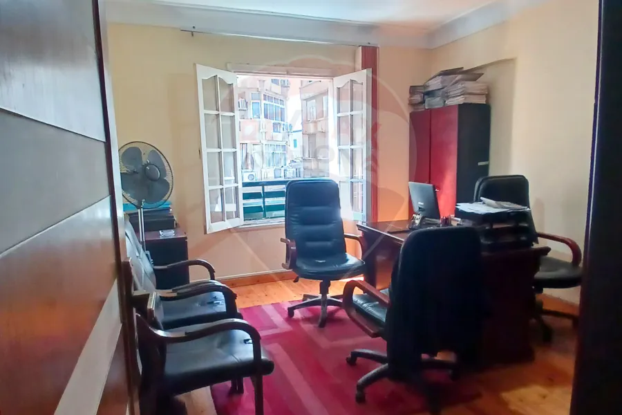 شقة للبيع 200 م جليم (ش أبوقير)