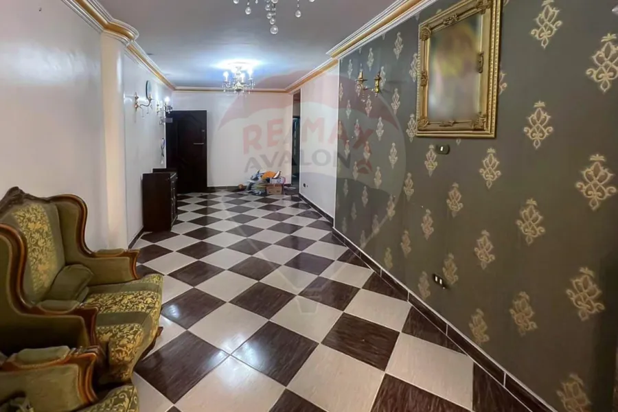 Apartment for rent 130 m Louran (steps from the tram)