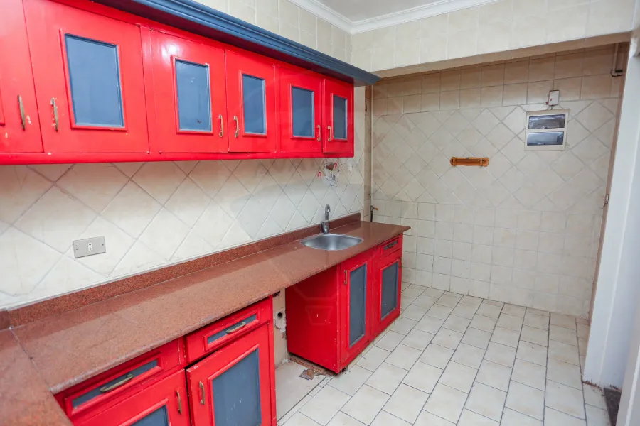 شقة للبيع 160 م كفر عبده (ش ابراهيم راجي )