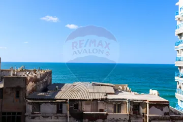 شقة للايجار المفروش 105 م كامب شيزار ( خطوات من البحر )