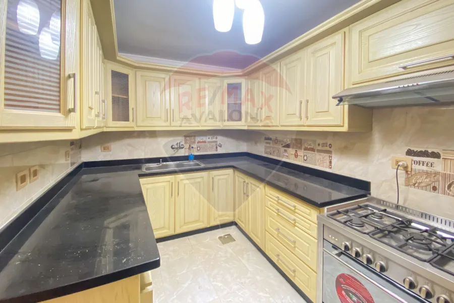Furnished apartment for rent 200 m Janaklis (steps from Abu Qir Street)