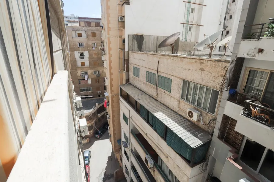 شقة للبيع 175م بولكلي ( ش أحمد فؤاد درويش )