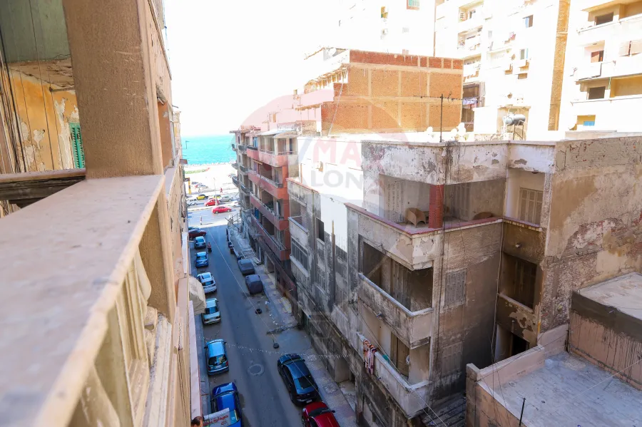 دوبلكس للبيع 170م سابا باشا (رابع نمرةمن البحر)