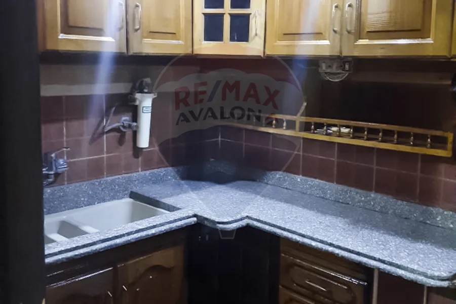 شقة للإيجار 90 م سموحة (شارع كمال الدين صلاح)