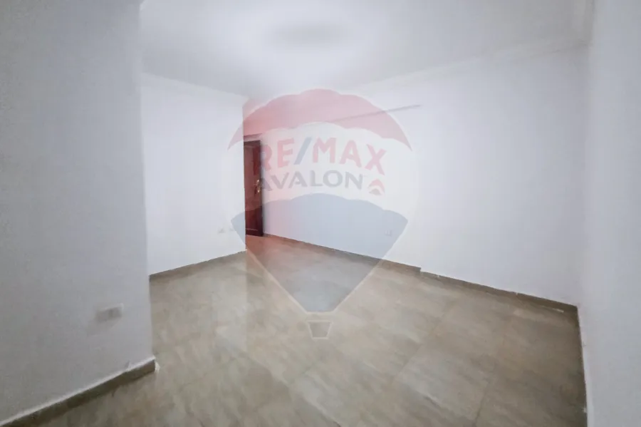 apartment for Rent 175 m Sporting (Helmy Bahgat St.)