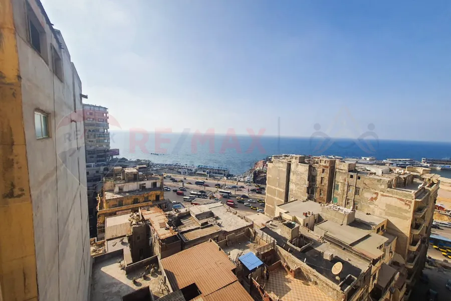 Furnished apartment for rent 135 m Sidi Gaber (steps from the sea)