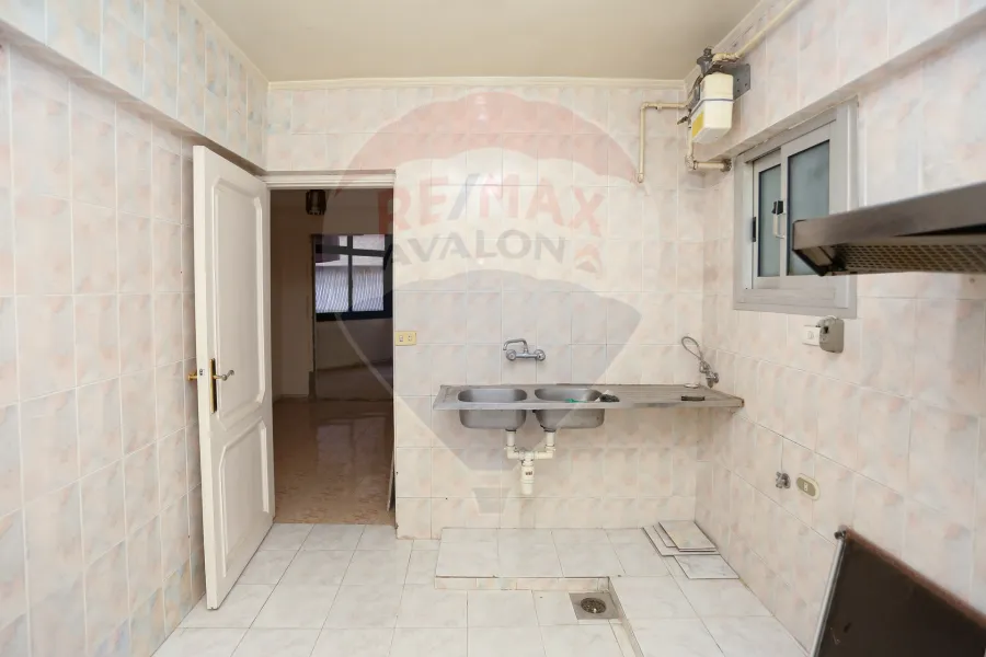 Apartment for sale 135 m Miami (Mahmoud Selim St.)