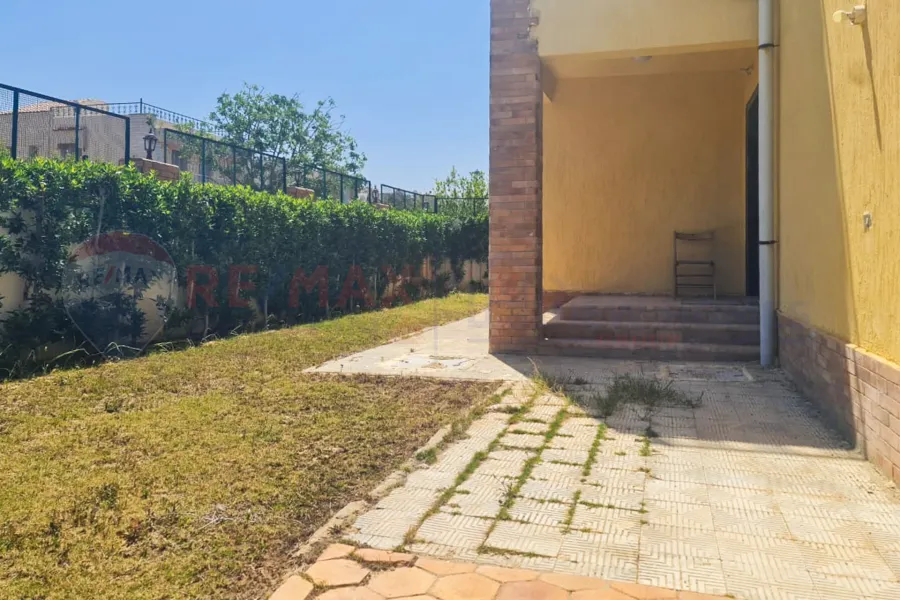 فيلا ستاند الون كورنر للبيع (سيدي كرير ك 40) 400 م