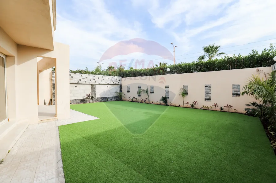 Villa for rent 393 m King Mariot (Alex West compound - Antoniades area)