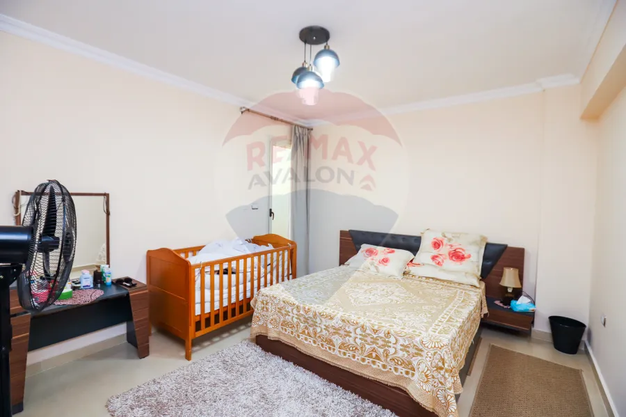 شقة للبيع 151 م كفر عبده ( خطوات من ميدان سانت جيني  )